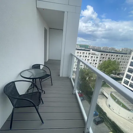 شقة East-west View